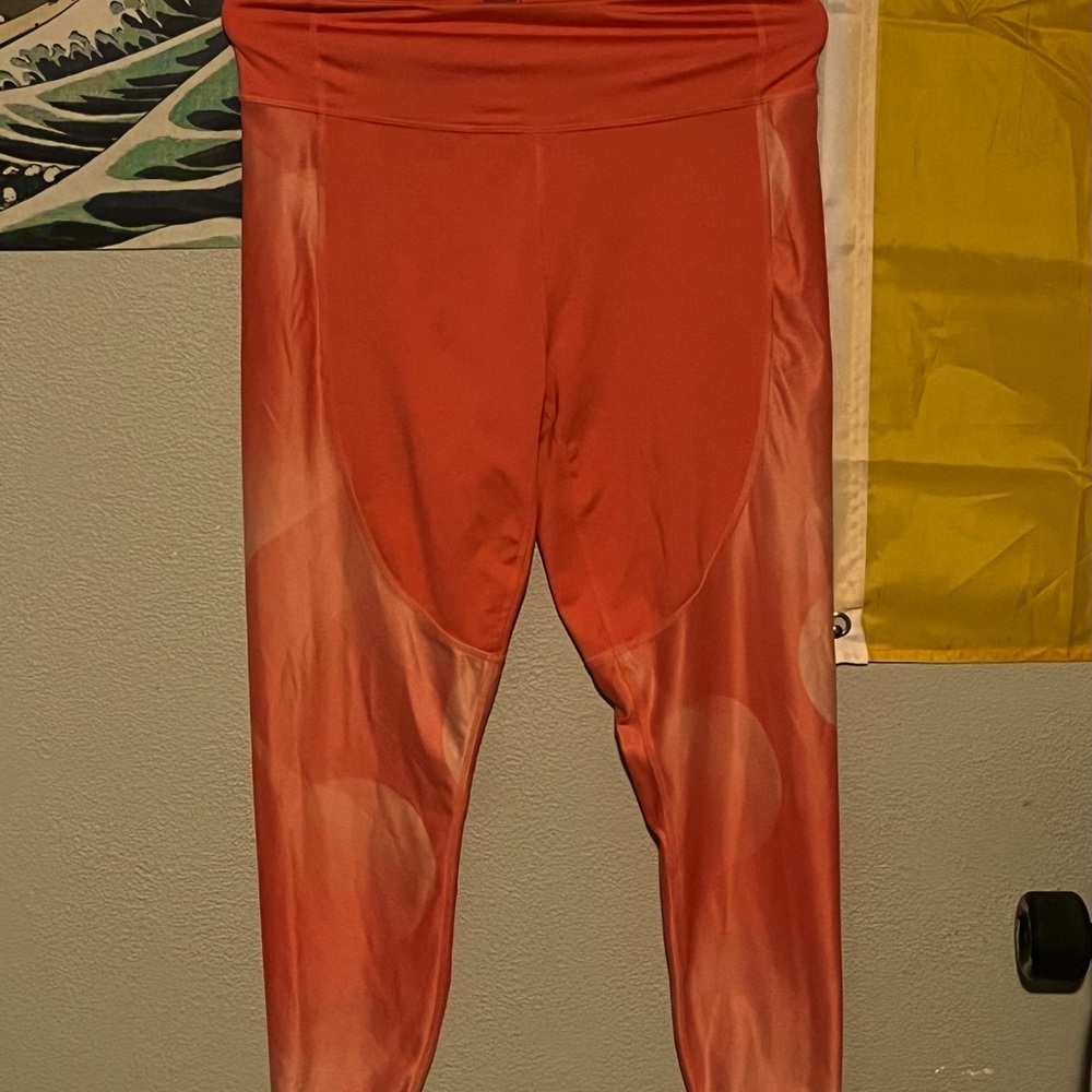 Pink puma tights.they are a size large